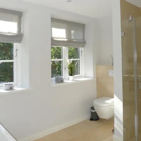 Holiday home Haus Lee-ray *